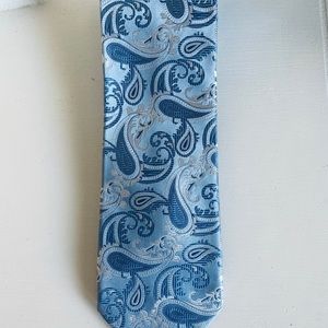 MENS STATELY CLASSIC PAISLEY SILK TIE